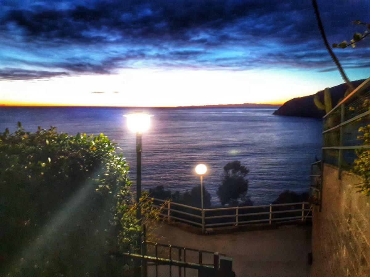 Appartamenti Enrica With Amazing View Moneglia Bagian luar foto